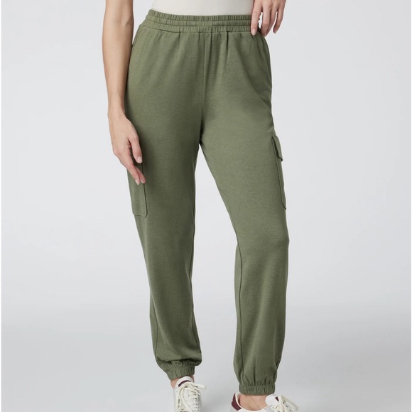 Vuori Pants - Vuori Boyfriend Cargo Jogger-Dark Metal Heather/Small NWT Joggers